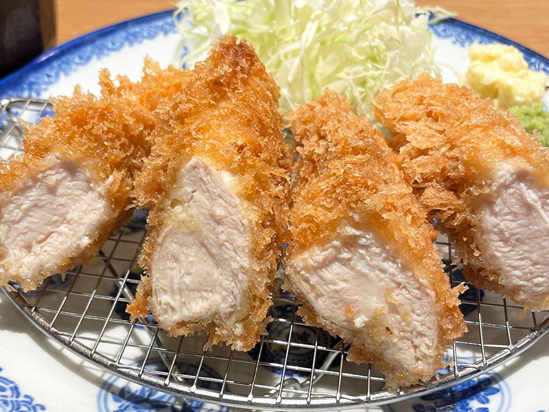 これ本当に鶏肉ですか？静岡市の人気とんかつ店「とんかつひな太」の