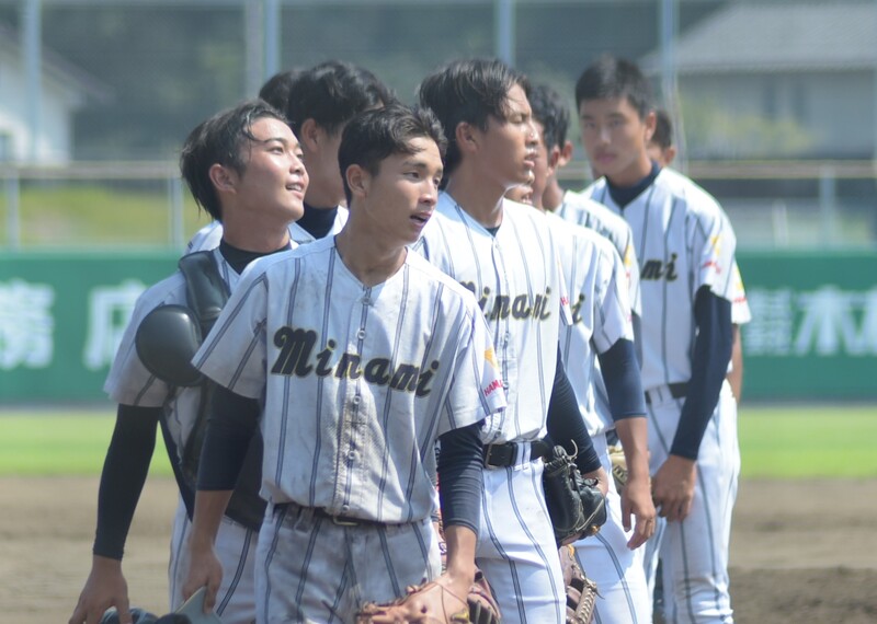 秋季高校野球静岡県予選＞ 浜松南が11年ぶり県切符 ベンチ入り15人