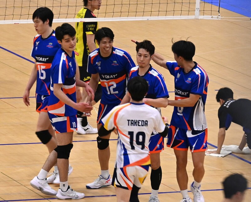 バレーボールSVリーグ＞東レ静岡、連敗脱出 クレーツ不在のピンチに