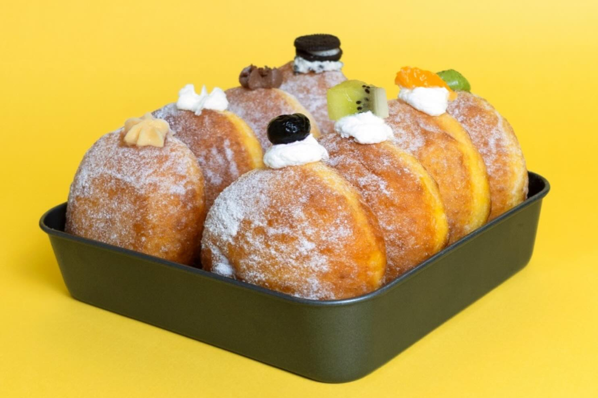新店】まるで生!? “ふわもち”生ドーナツと自家焙煎コーヒーの専門店
