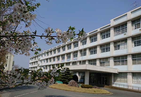 静岡県立磐田北高等学校 羽ばたく君へ あなたの静岡新聞