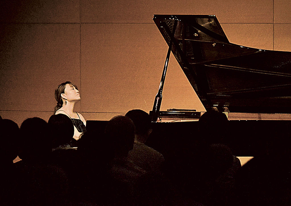 ピアニストが思い思いの楽曲を披露した「蜜蜂と遠雷、と音楽　サンクスコンサート」＝浜松市中区のアクトシティ浜松音楽工房ホール