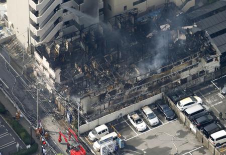 ２０１５年５月に川崎市で起きた簡易宿泊所の火災現場