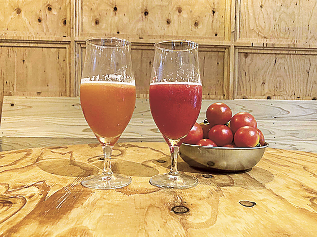 クラフトビールを島田市神座地区で栽培されたトマトの生搾りで割ったビアカクテル「しまだレッドアイ」