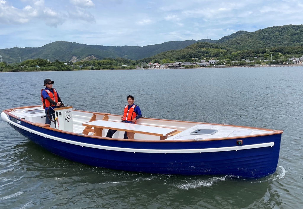 徳島市での実証運航で使用するハルモ搭載艇（ヤマハ発動機提供）