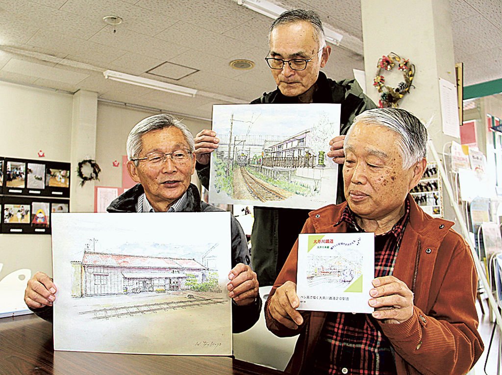 ペン画を手がけた福代さん（左）と加藤会長（右）＝島田市の金谷地区社会福祉協議会