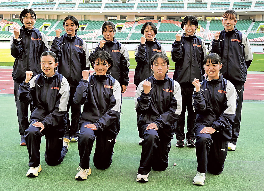 昨年の１９位を上回る順位を目指す本静岡県女子代表メンバー