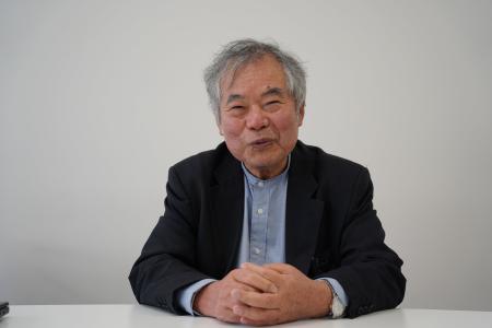 インタビューに応じる神戸大名誉教授の室崎益輝氏
