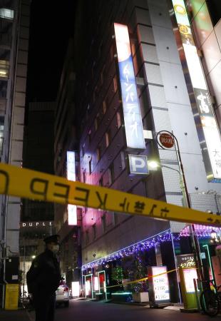 男性の遺体が見つかったホテル＝２０２２年１月、東京・池袋