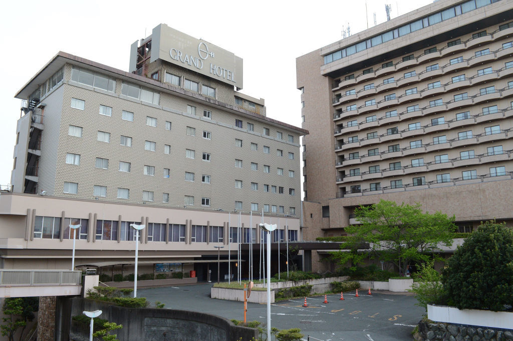 浜松マリオットホテルにリニューアルすることが決まったグランドホテル浜松＝１７日午後、浜松市中央区