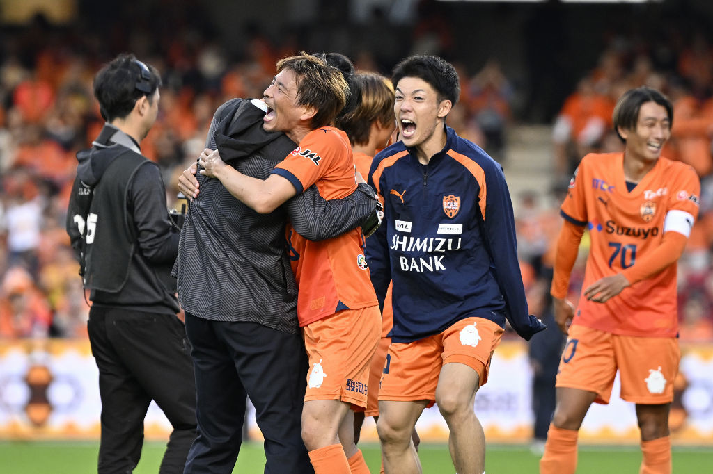 写真特集】⚽J2優勝の清水エスパルス 歓喜の選手たち|静岡 写真特集】⚽J2優勝の清水エスパルス 歓喜の選手たち|静岡