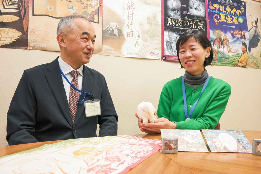 あの県美の若冲のゾウさん”がぬいぐるみに 静岡県立美術館オリジナル