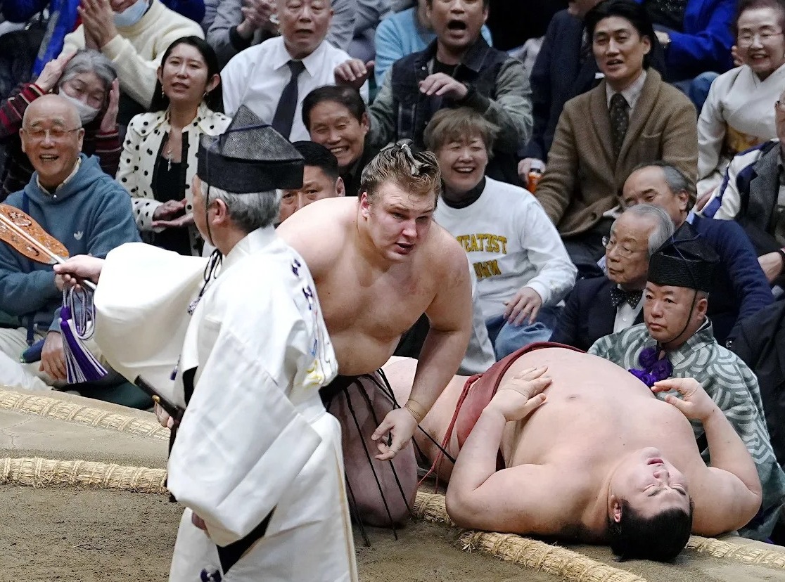 熱海富士、優勝決定戦で敗れる 大相撲初場所千秋楽 またもあと一歩で