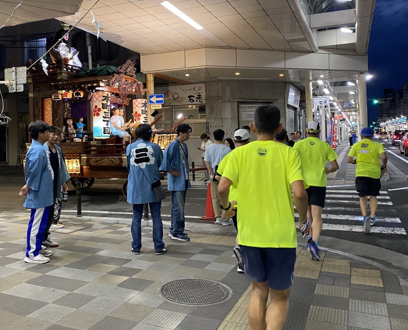 吉原祇園祭、前夜の山車