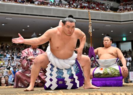 横綱豊昇龍、久々の土俵入り 右膝手術で秋場所全休｜静岡新聞DIGITAL