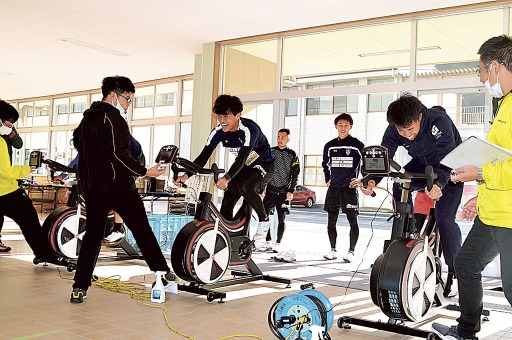 自転車活用 選手強化 社会人サッカー ｓｓ伊豆 あなたの静岡新聞