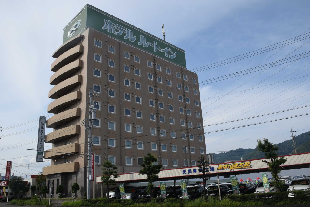 新型コロナウイルス軽症者らの宿泊療養施設になるホテルルートイン焼津インター＝１３日午後、焼津市内