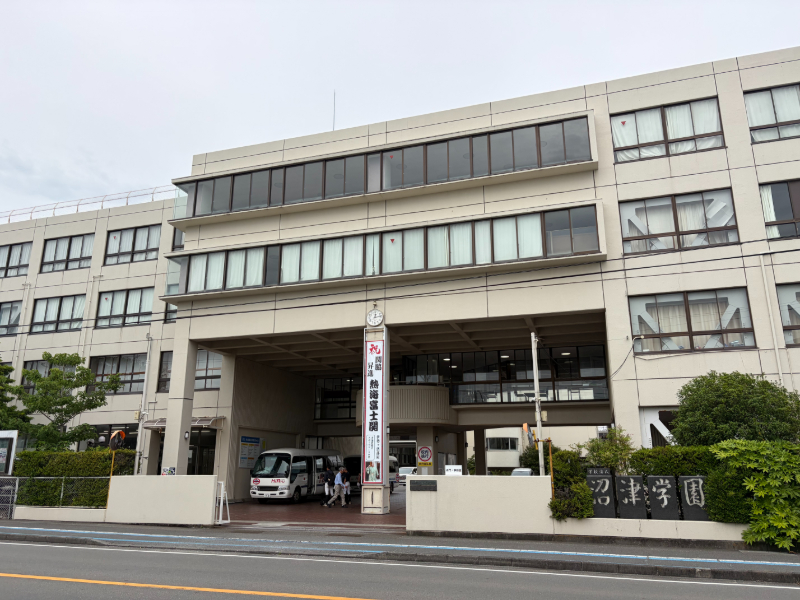 学校法人沼津学園 飛龍高等学校校舎